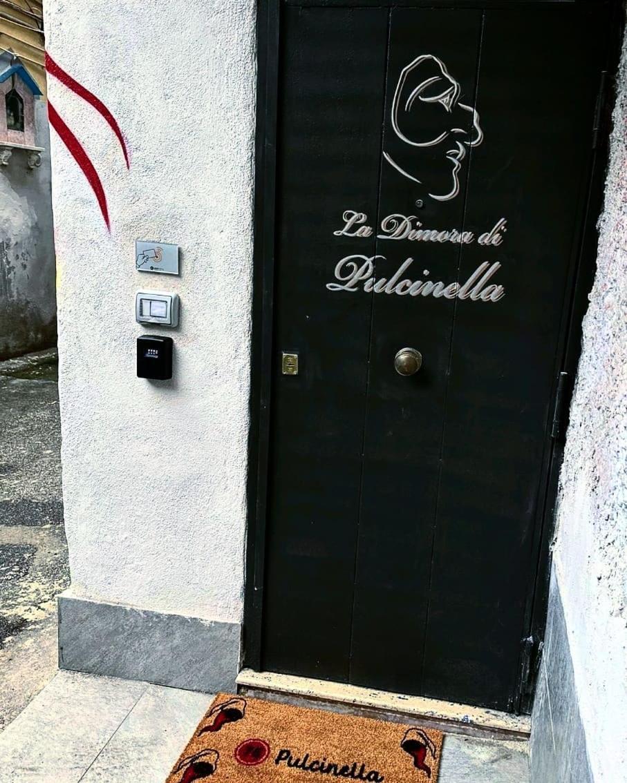 Apartamento La Dimora Di Pulcinella Nápoles Exterior foto